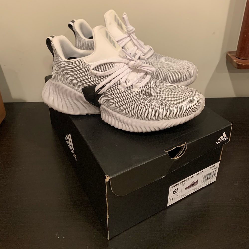 Alphabounce Instinct